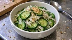 コリコリ食感がたまらない、白きくらげときゅうりの甘酢和え(火は1分だけ)