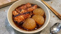 大根が驚くほど味しみ—赤魚と大根のやさしい煮物、定番調味料で